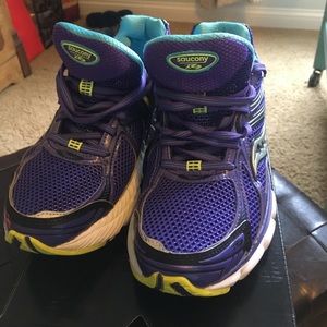 Saucony hurricane running shoes